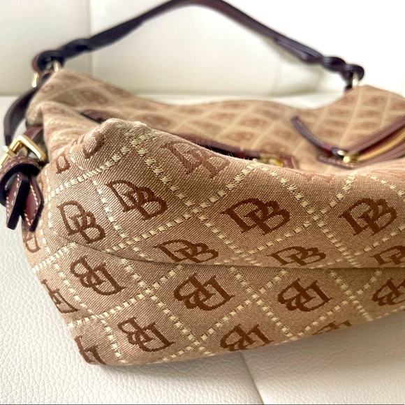 Vintage Dooney & Bourke Handbag - Picture 7 of 10